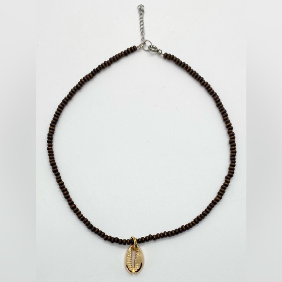 Brown Wood Beaded Necklace w/ Gold Seashell Charm Boho Y2K Preppy Festival - Picture 7 of 13